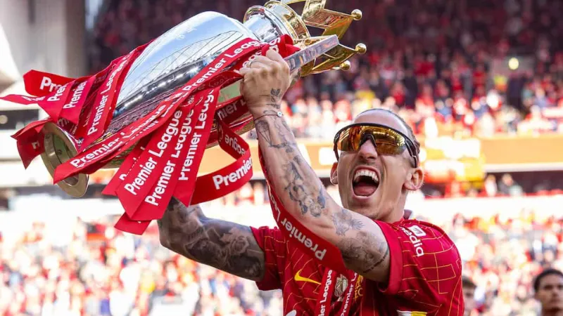 Kostas Tsimikas: Ngôi Sao Cánh Trái Của Liverpool Và Hy Lạp